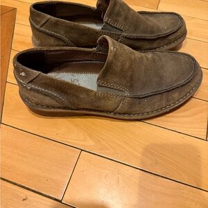 BRAND NEW CLARKS men's  loafers